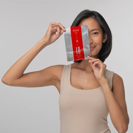 Meder Lipo-Oval De-Puffing & Sculpting Sheet Mask for Facial Puffiness, Under-Eye Bags & Loss of Definition