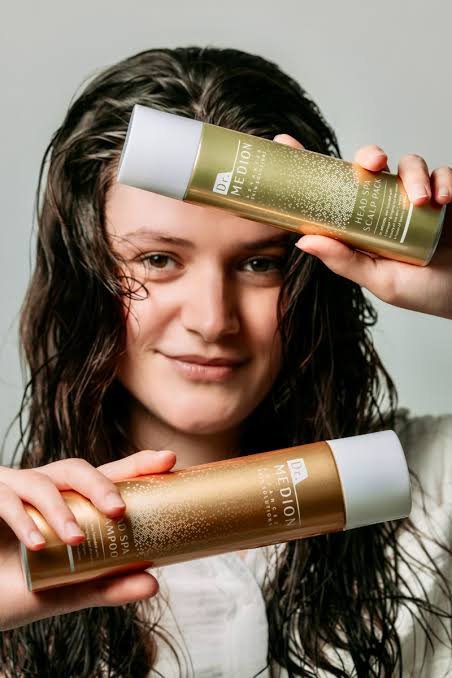 Dr. Medion Head-Spa Koolzuurhoudende Schuimshampoo voor Ophooping op de Hoofdhuid, Overtollig Talg & Sterker, Voller Uitziend Haar