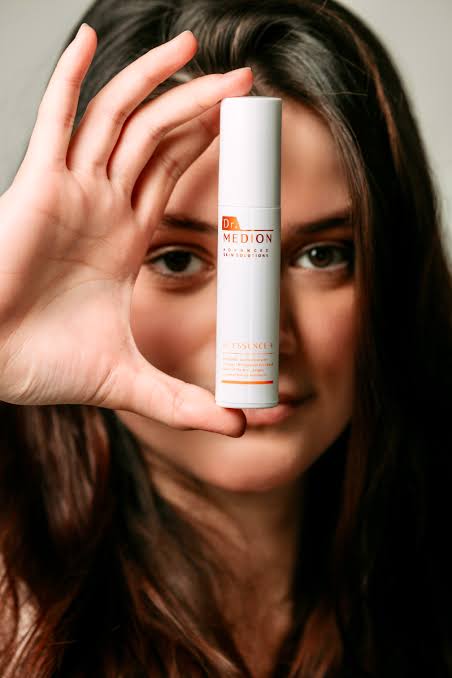 Dr. Medion VC Essence - Geconcentreerd Multivitamine Serum voor Straling, Zichtbare Poriën & Vroege Tekenen van Veroudering